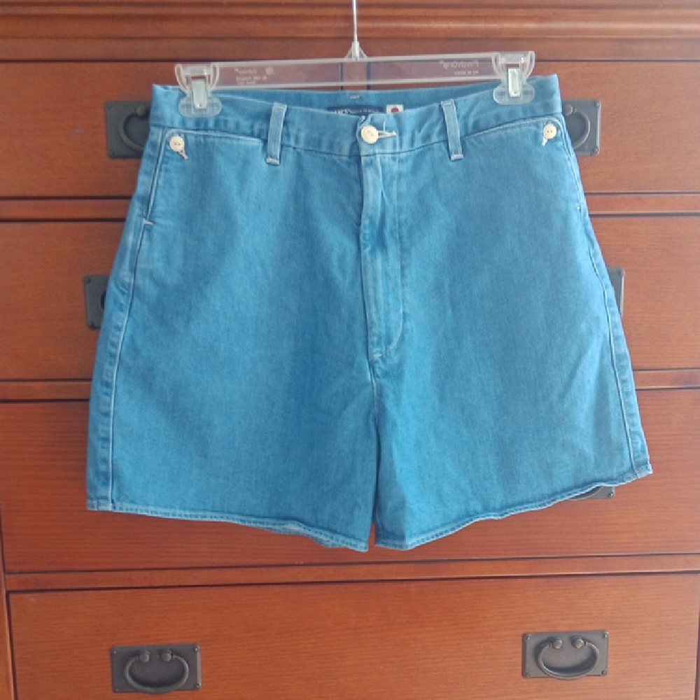 Levi's Classic Blue Jean Shorts - Picture 2 of 12